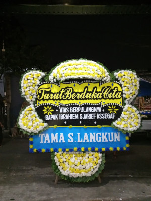 Papan Bunga Duka di Tuksono